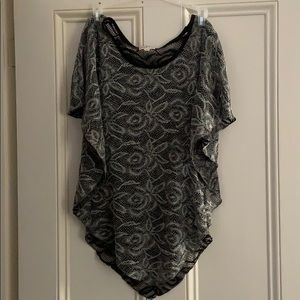 Black and gray cover top